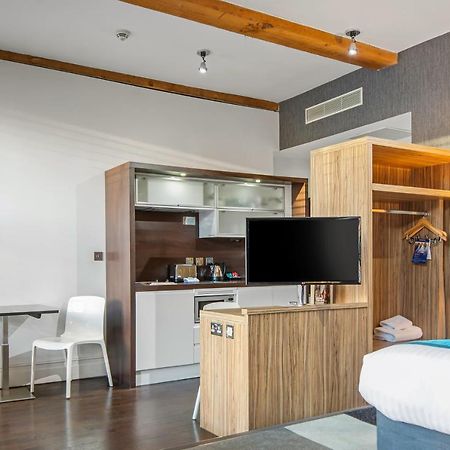 Roomzzz Manchester City Экстерьер фото